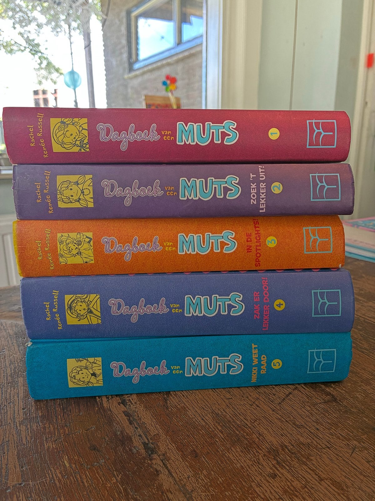 Dagboek van een Muts - deel 1-5, Ophalen, Gelezen, Fictie