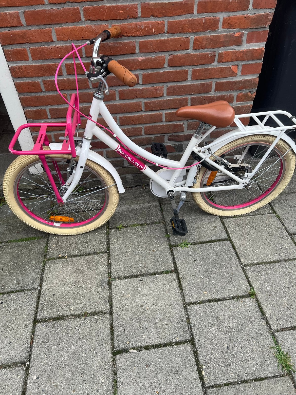 Meisjesfiets 20 inch - Inclusief nieuwe binnenband, Ophalen, Gebruikt, Velgrem, 20 inch