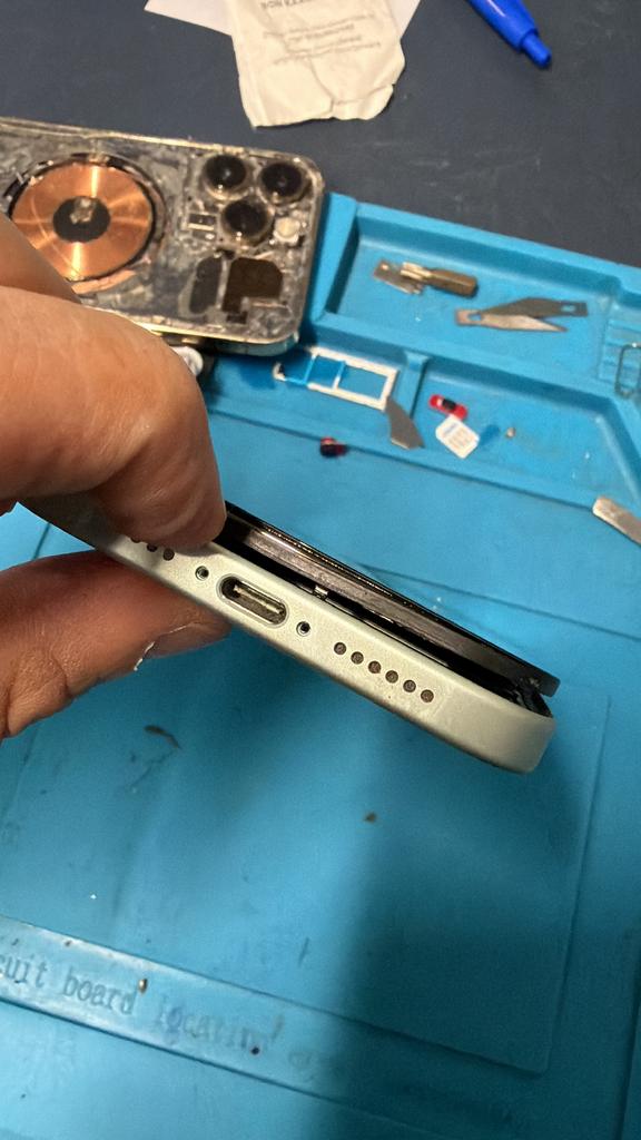 Gezocht iphones met schade/kapot, Ophalen of Verzenden, Zo goed als nieuw, Overige typen, Overige merken