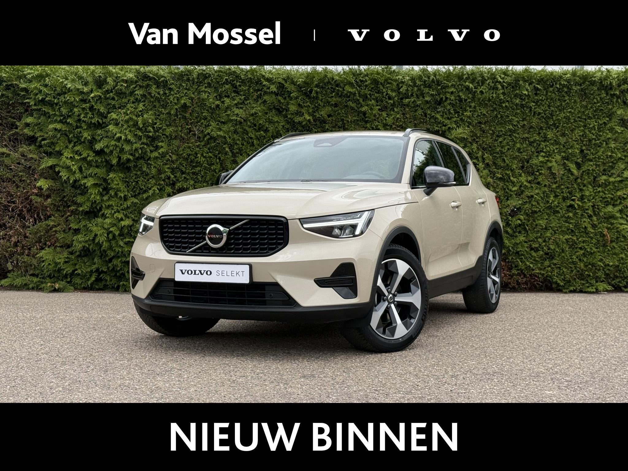 Volvo XC40 B4 Plus Dark Trekhaak Aut., Auto's, Volvo, 12 maanden, Gebruikt, Euro 6, 4 cilinders