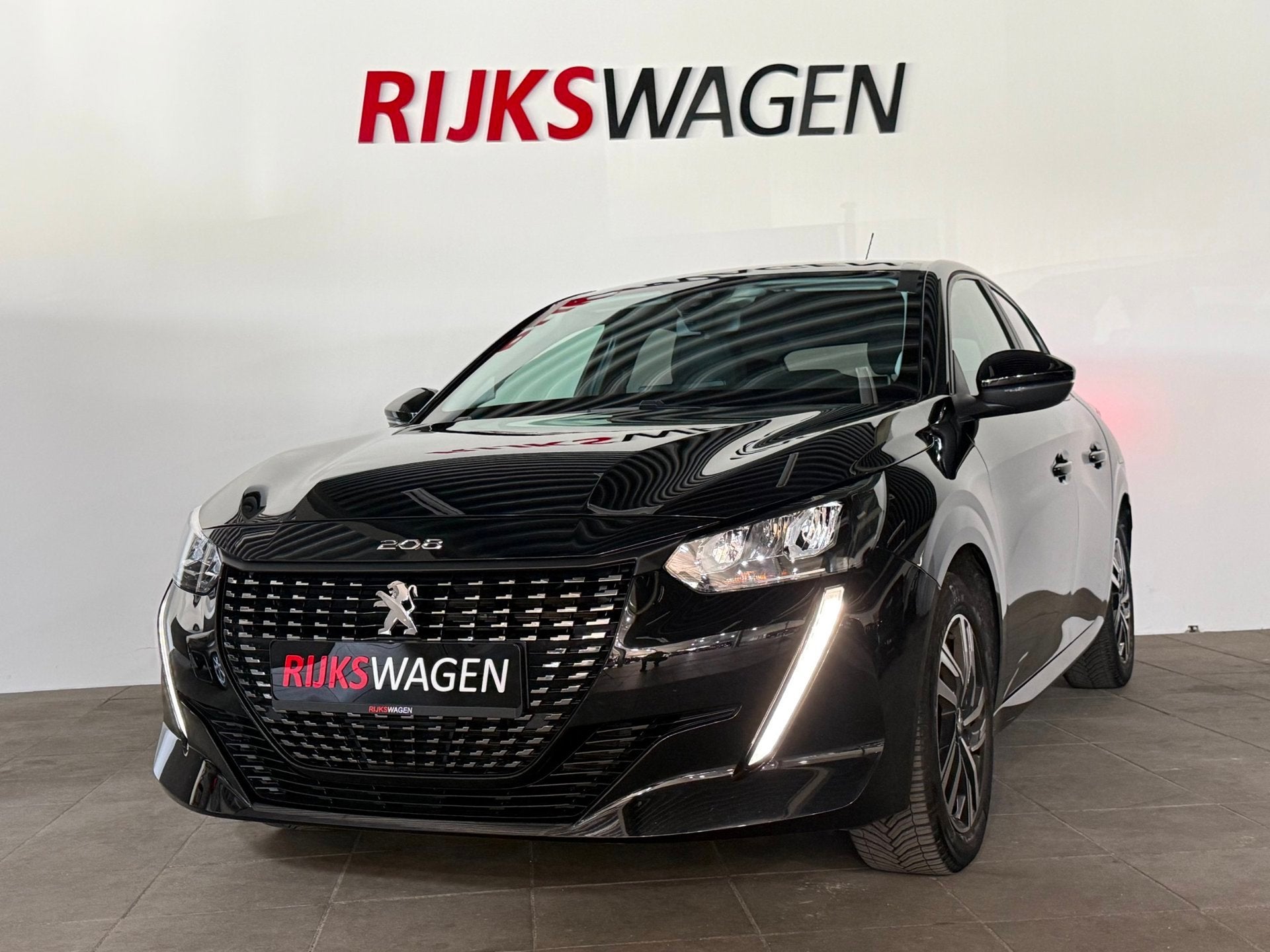 Peugeot 208 1.2 PureTech 75 Allure Cruise/Lane assist/LED, Auto's, Dealer onderhouden, Stof, Gebruikt, Zwart