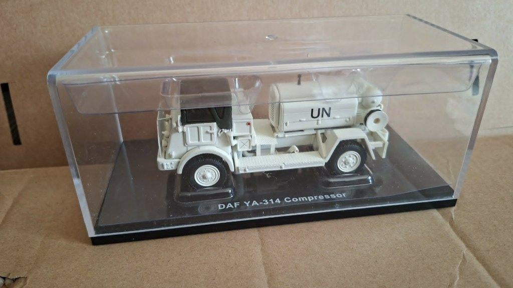 golden oldies daf 314 un compressor, Hobby en Vrije tijd, Modelauto's | 1:50, Ophalen of Verzenden, Nieuw, Bus of Vrachtwagen