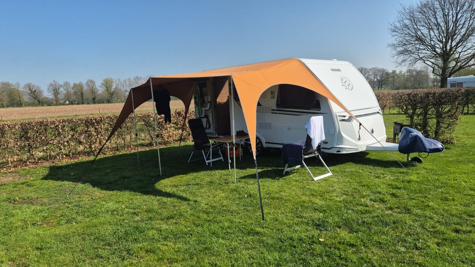 Caravanityluifel, Ophalen, Nieuw