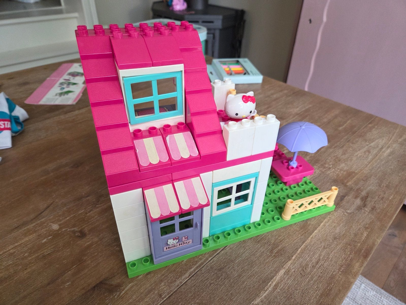 Hello Kitty Duplo Huis met Figuren, Kinderen en Baby's, Speelgoed | Duplo en Lego, Inclusief minifiguren, Gebruikt, Overige thema's