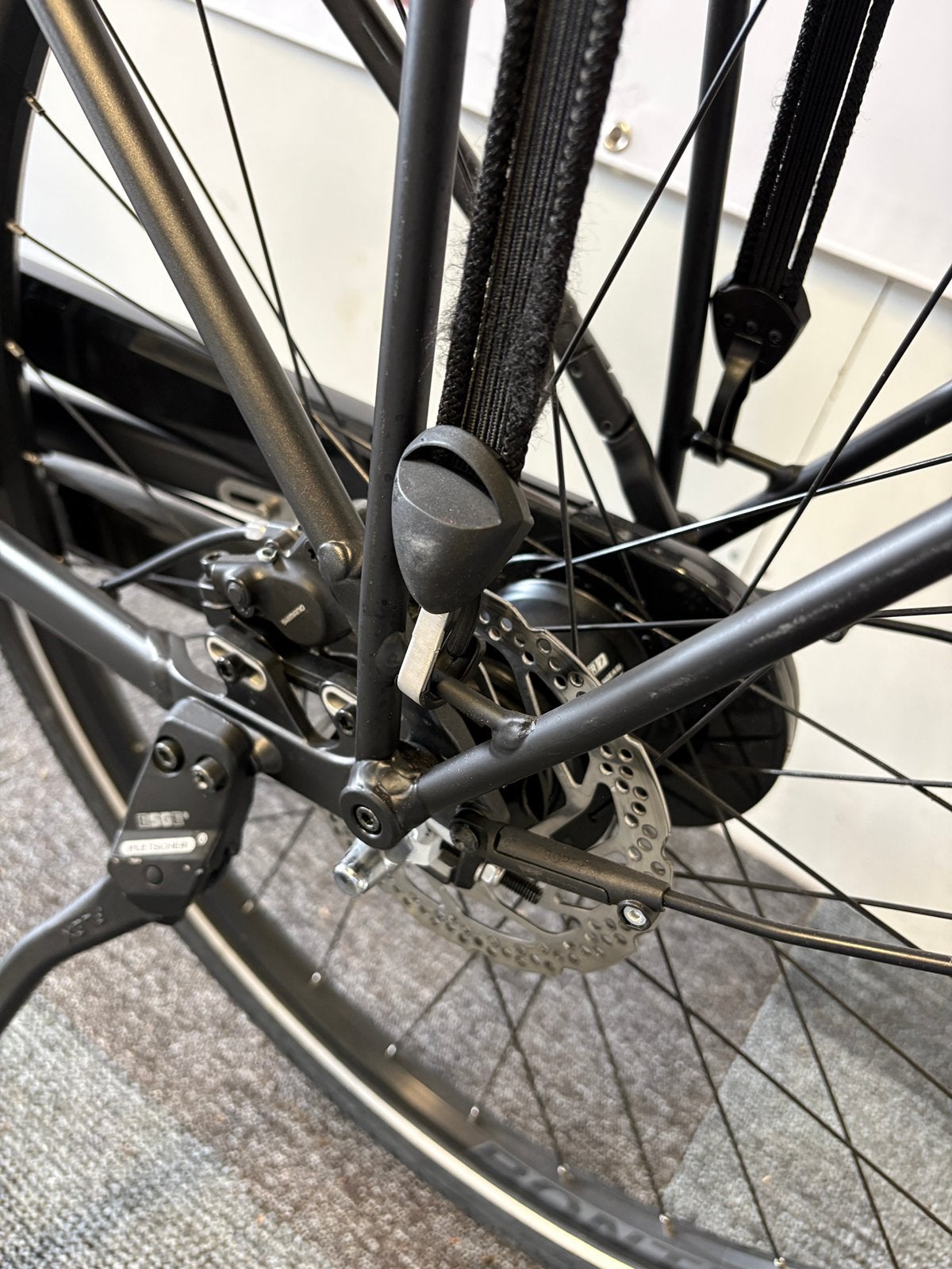 Trek District 3+ Met Bosch middenmotor Verkocht❗️, 47 tot 50 cm, Versnellingen, Zo goed als nieuw, Ophalen