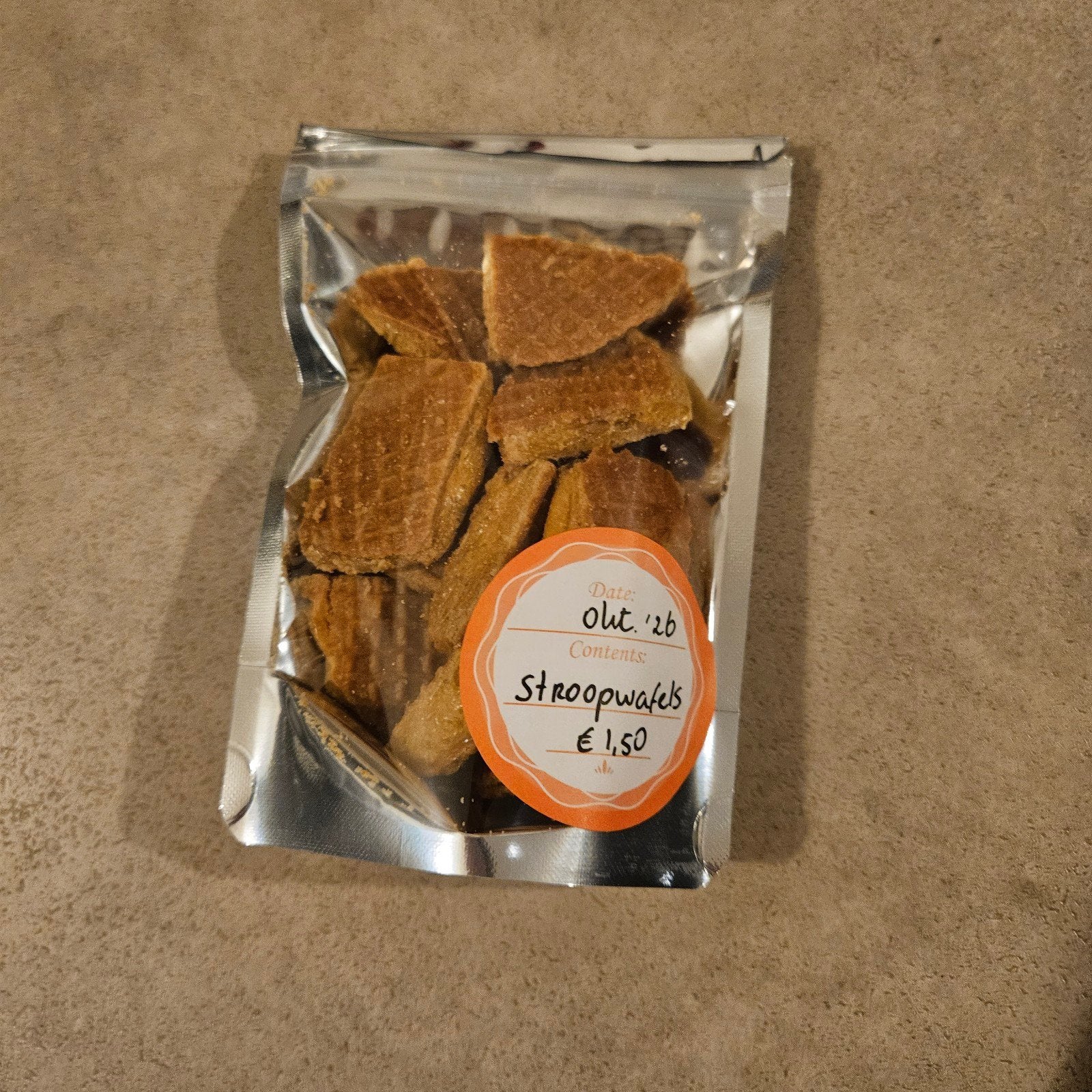 vries gedroogde stroopwafels, Ophalen