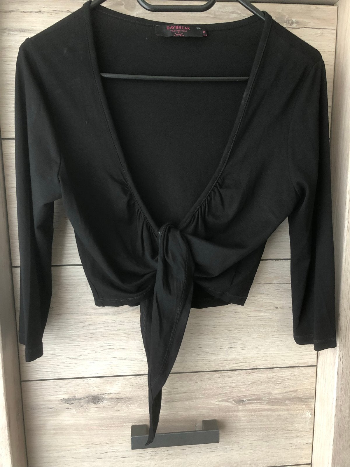 Leuke zwarte bolero van Daybreak, maat M, Kleding | Dames, Ophalen of Verzenden, Zo goed als nieuw, Maat 38/40 (M), Zwart