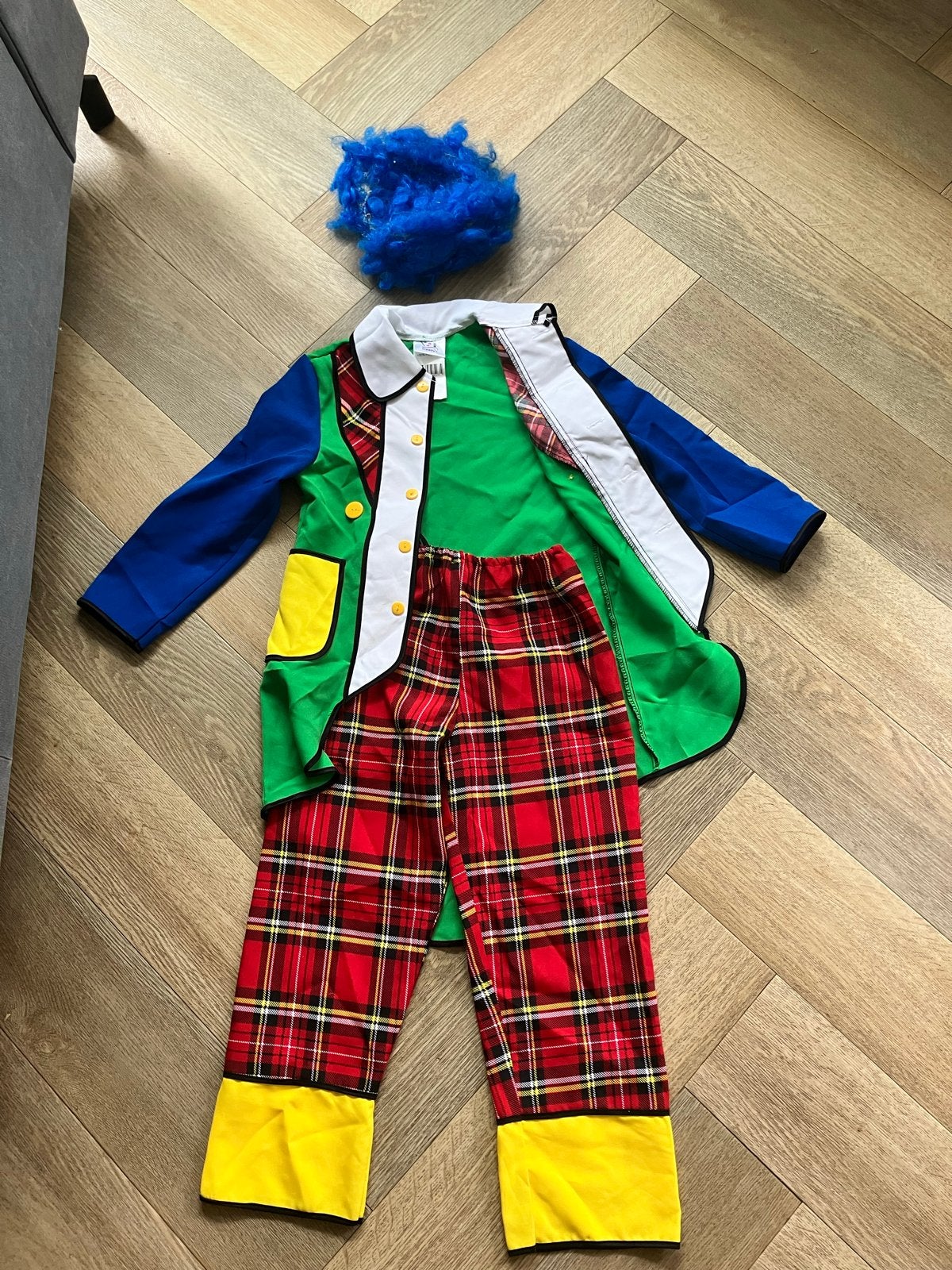 Leuk clownspak maat 128 met piepneus, Ophalen of Verzenden, Gebruikt, 122 t/m 128, Jongen of Meisje