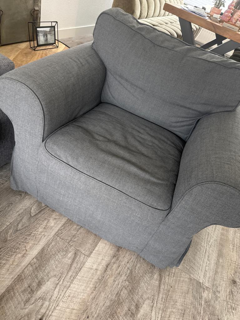 IKEA Stoel - Comfortabele Grijze Fauteuil, Huis en Inrichting, Ophalen, Gebruikt, 75 tot 100 cm, 100 tot 125 cm