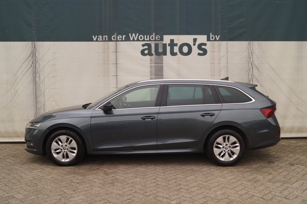 Skoda Octavia Combi 2.0 TDI 115pk Ambition -NAVI-ECC-PDC-, Auto's, Skoda, Voorwielaandrijving, Stof, Gebruikt, Euro 6