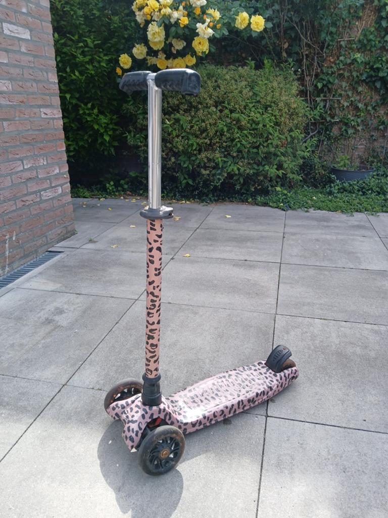Kinderstep met verstelbaar handvat, roze luipaardprint, Fietsen en Brommers, Steps, Ophalen of Verzenden, Gebruikt, Gewone step