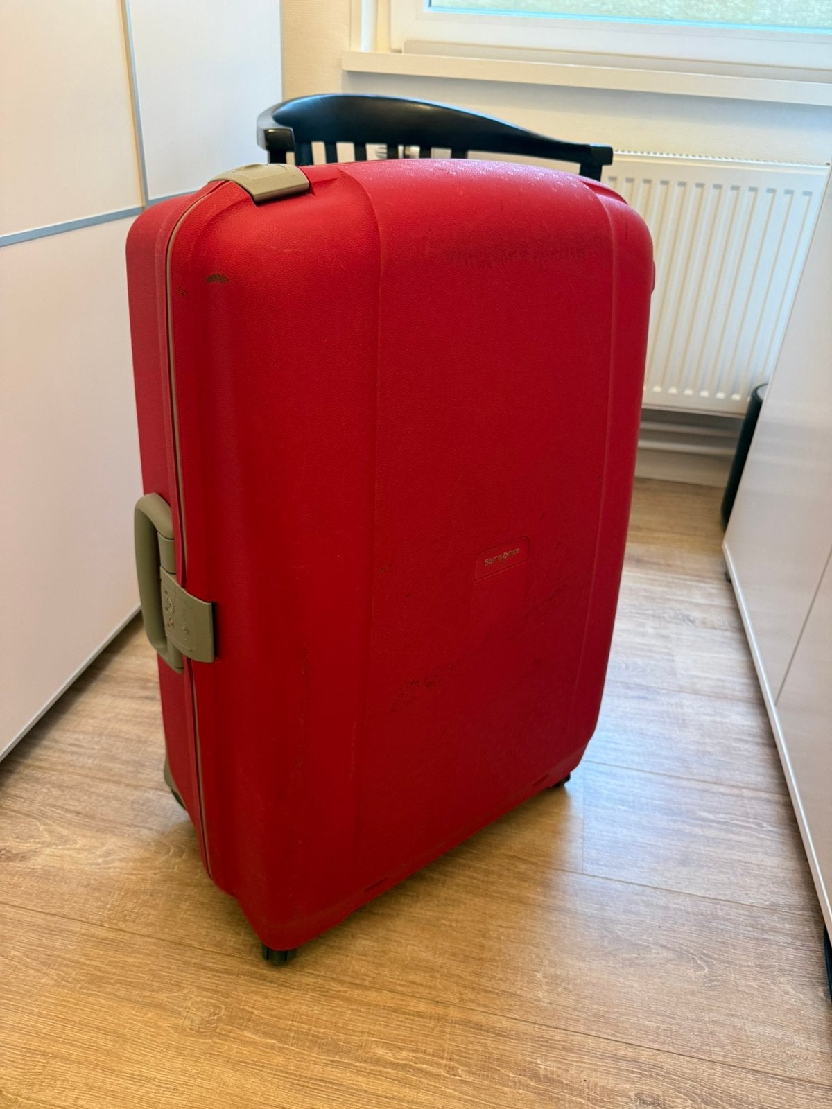 Samsonite koffer groot rood, Sieraden, Tassen en Uiterlijk, Ophalen, Gebruikt, Hard kunststof, 45 tot 55 cm