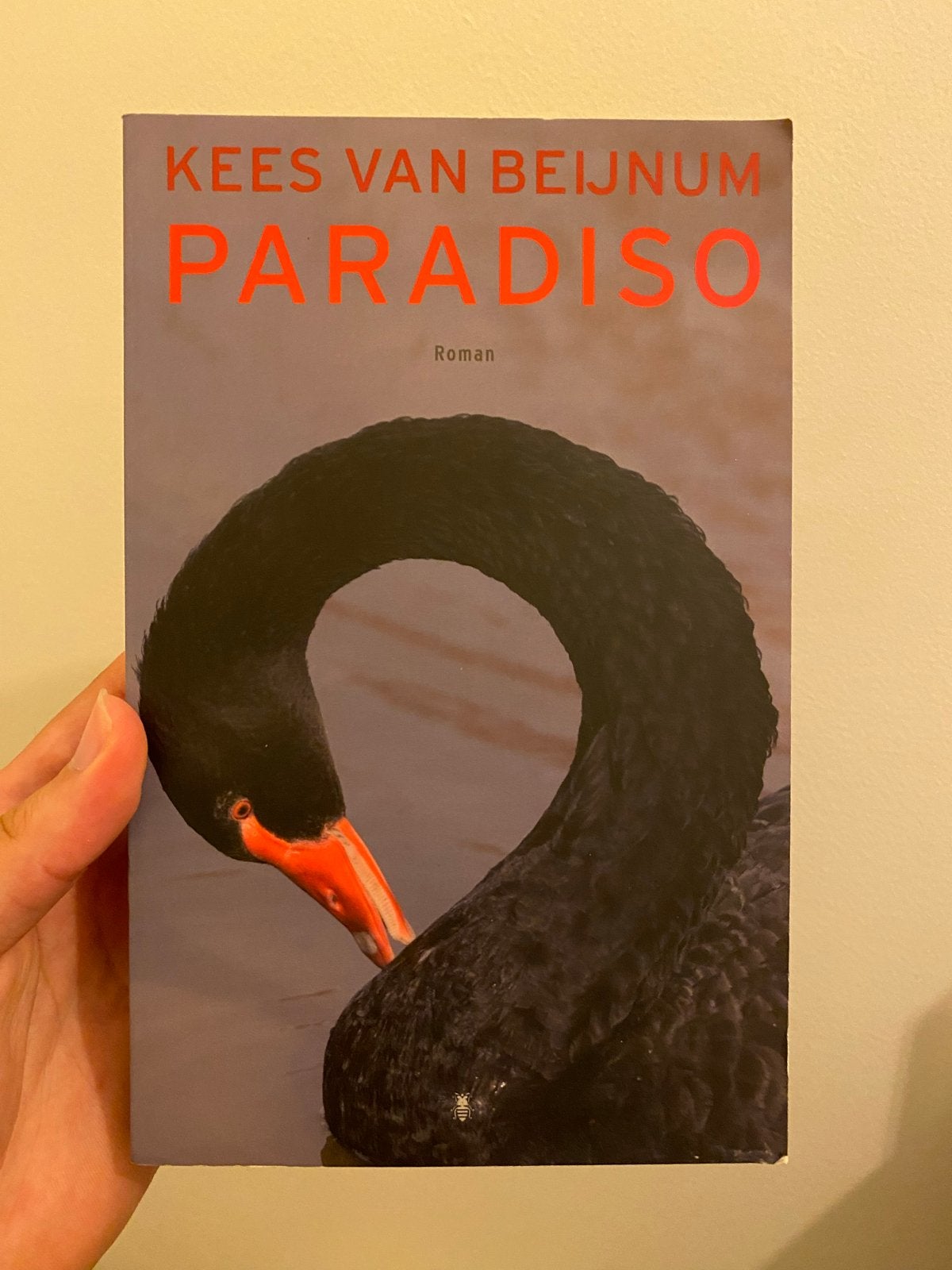 Paradiso - Kees van Beijnum (Roman), Ophalen of Verzenden, Zo goed als nieuw, Nederland
