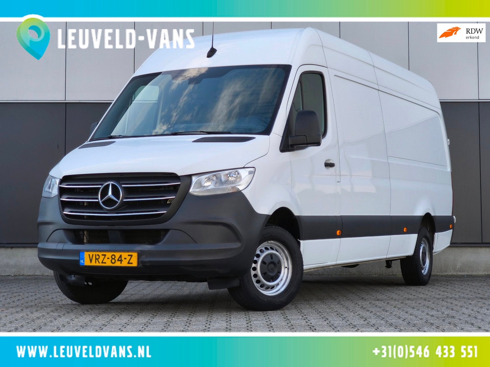 Mercedes-Benz Sprinter 317 AUTOMAAT 3500KG TREKHAAK L3H2 CRU, Automaat, Gebruikt, Euro 6, 4 cilinders