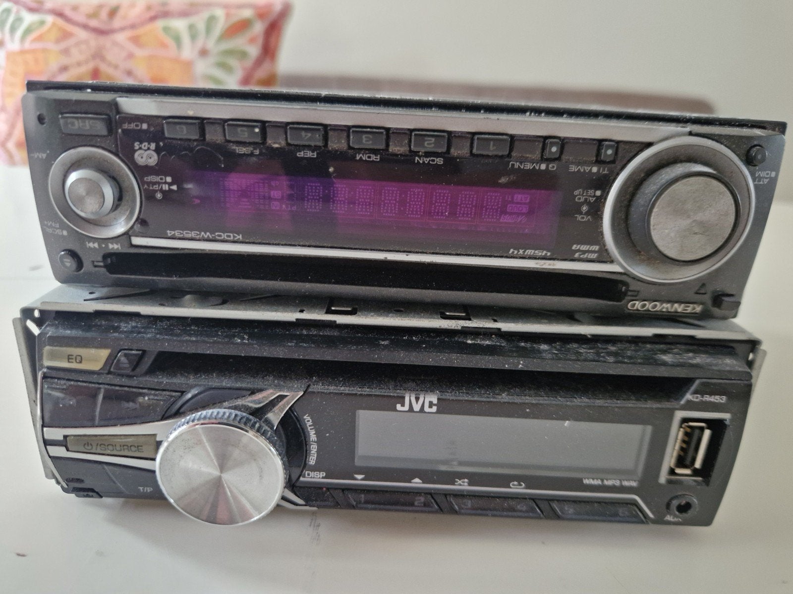 Kenwood KDC-W3534 & JVC KD-R453 Autoradio's, Ophalen of Verzenden