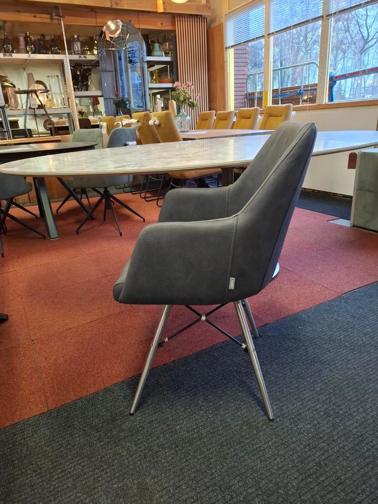 6 Nieuwe Armleuning stoelen, P.st. € 90,= Antraciet, Xooon, Ophalen, Nieuw, Per stuk, Stof