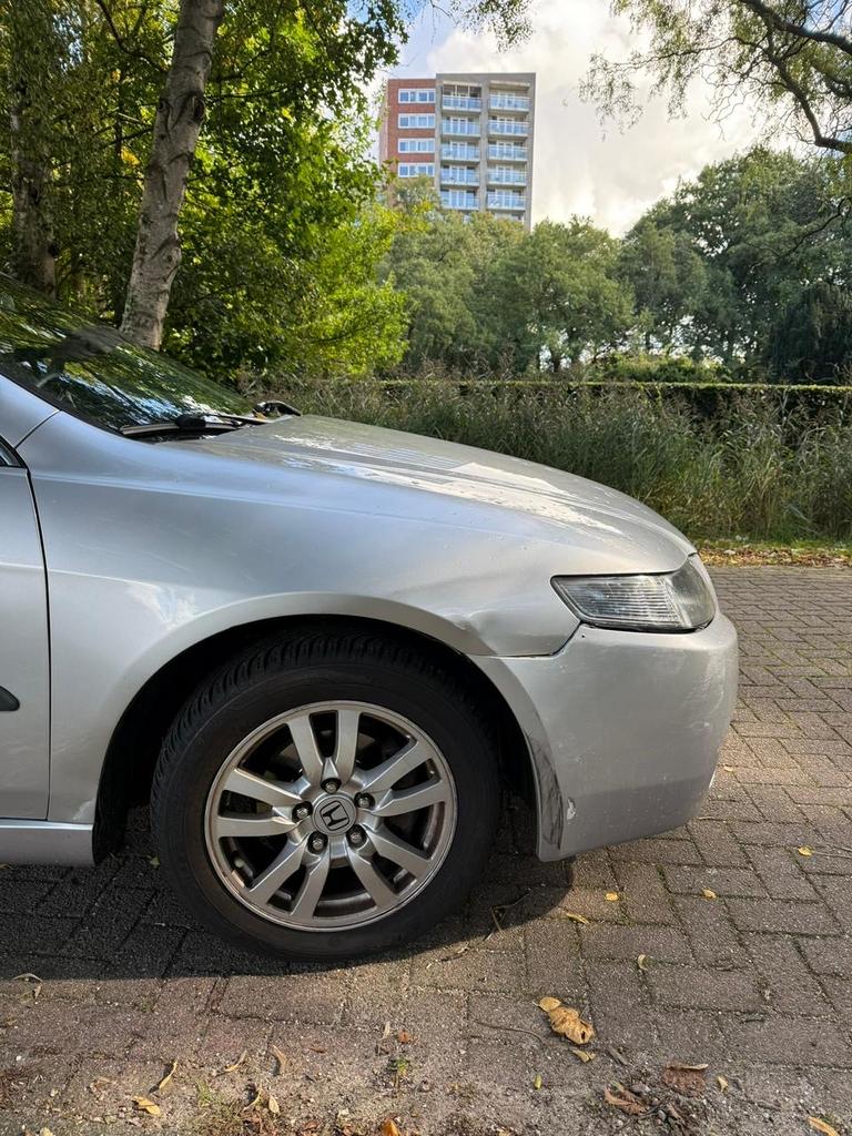 Honda Accord 2.0 I Sedan Comfort AUT 2004 Grijs, Auto's, 1998 cc, 4 cilinders, Origineel Nederlands, 155 pk
