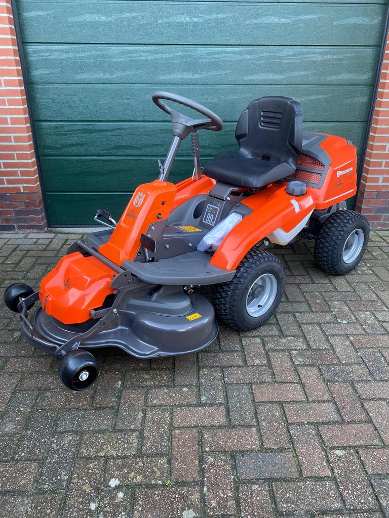 Nieuwe husqvarna R214C frontmaaier incl.94 cm mulch dek!, Ophalen, Nieuw, Elektrische starter, 90 tot 120 cm