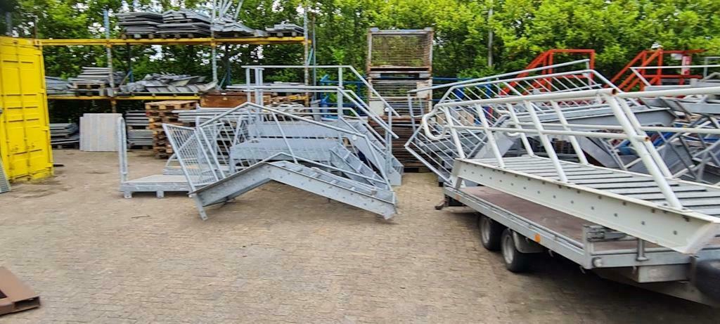 Stalen trappen nieuw en gebruikt  now13062021, Doe-het-zelf en Verbouw, Ophalen of Verzenden