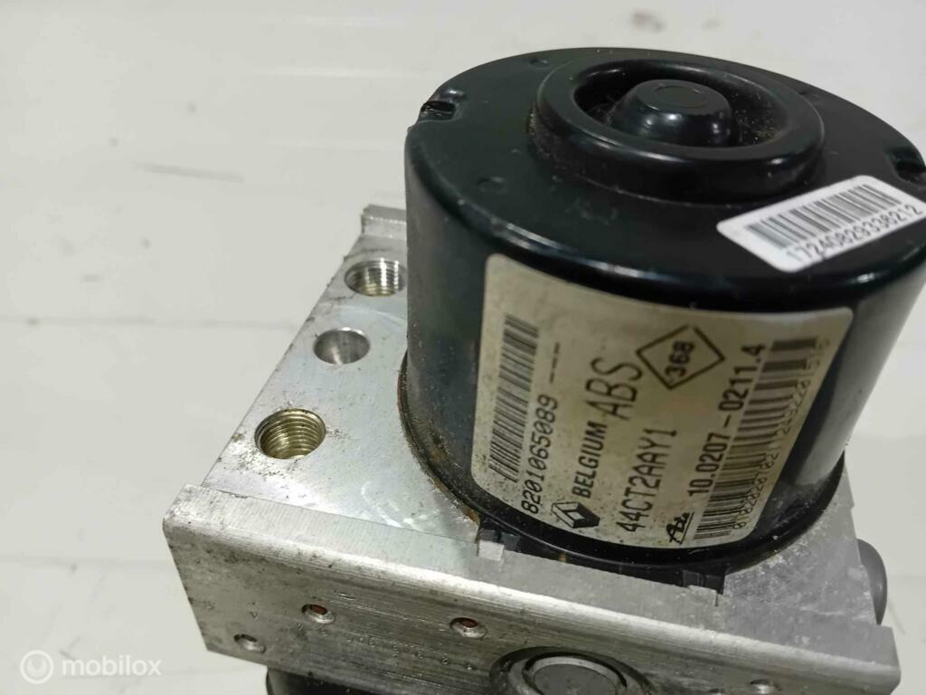 ABS pomp Renault Twingo 8201065089, Ophalen of Verzenden, Gebruikt