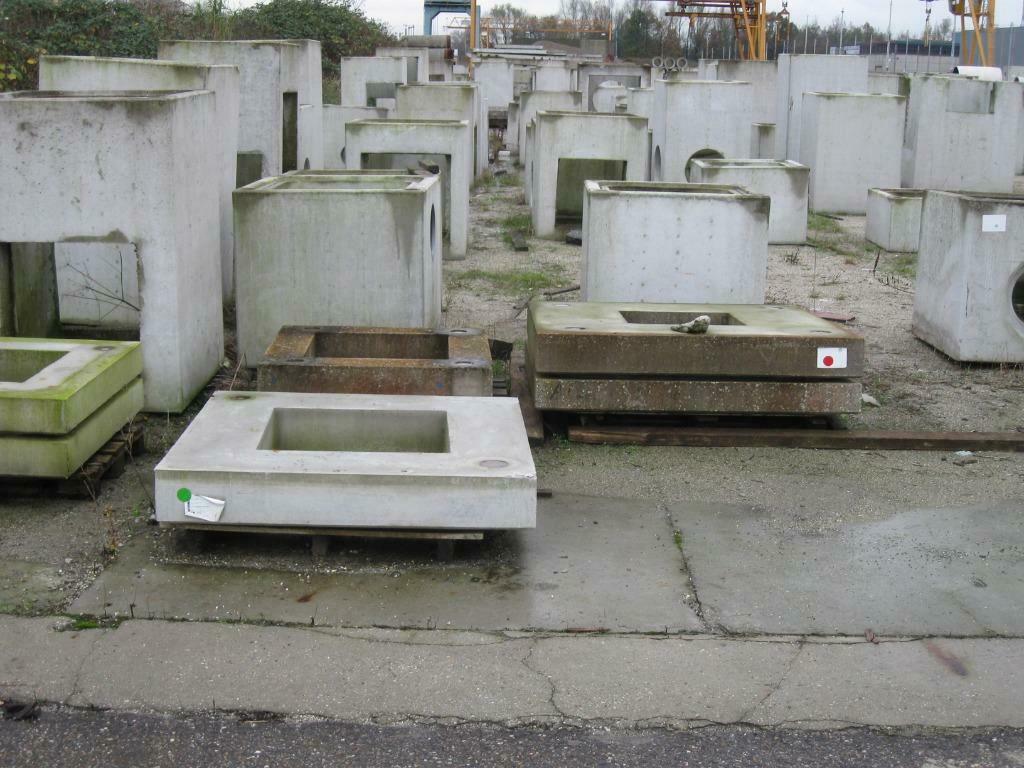 Betonput beton put putten rioolput riolering pompput, Doe-het-zelf en Verbouw, Buizen en Afvoer, Zo goed als nieuw, Ophalen of Verzenden