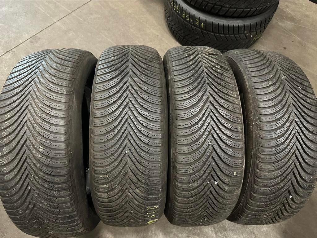 205 55 17 / 215 60 17 / 215 55 17 / 225 55 17 / 225 50 17, 215 mm, 17 inch, Band(en), Winterbanden