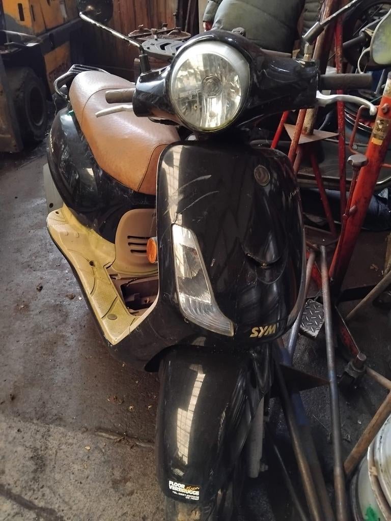 Diverse sym fiddle scooter onderdelen te koop, Fietsen en Brommers, Brommeronderdelen | Scooters, Ophalen of Verzenden, Gebruikt