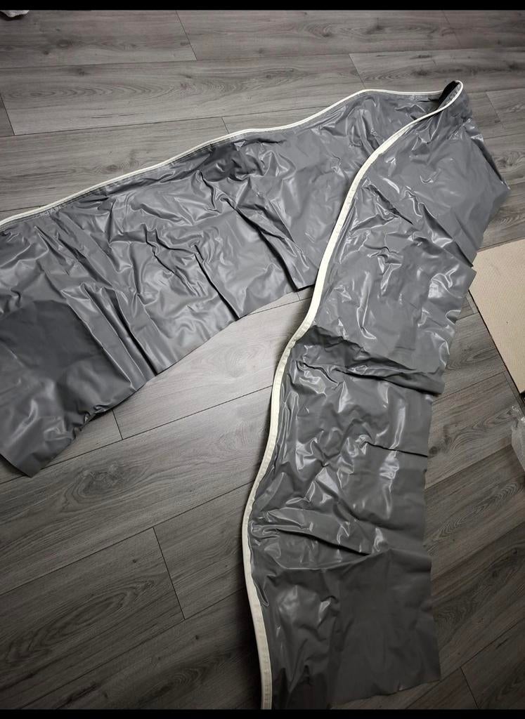 Tochtstrip en 2x wheelcover, Ophalen, Zo goed als nieuw