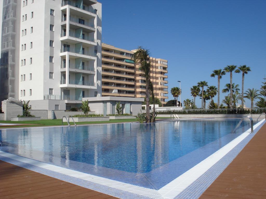 Appartement te huur 50m van de zee, La Mata, Torrevieja, Afwasmachine, Dorp, 2 slaapkamers, Costa Blanca