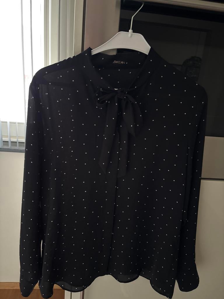 Marc Cain zwarte blouse met sterren - maat 40, Ophalen of Verzenden, Zo goed als nieuw, Maat 38/40 (M), Zwart
