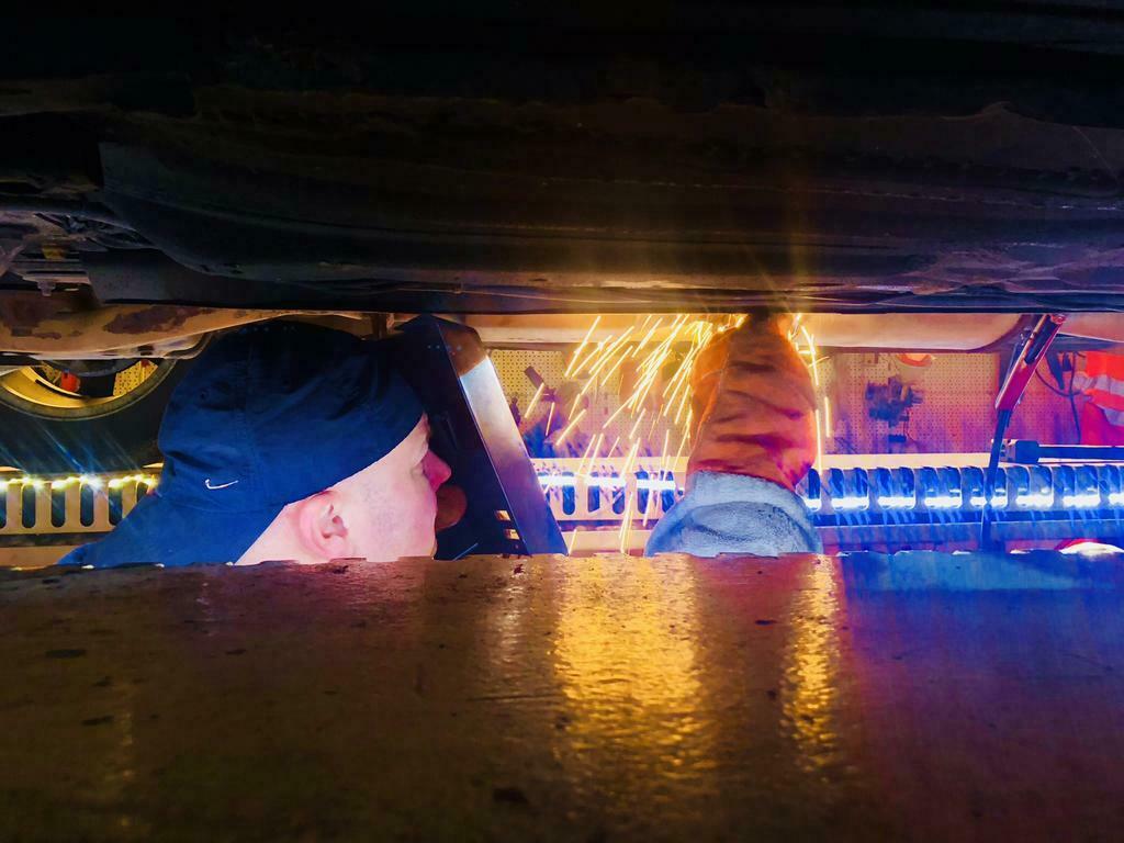 Laswerk Uitlaat, Dorpel, RVS ALUMINIUM, Diensten en Vakmensen, Lassers en Metaalbewerking, Garantie, Lassen