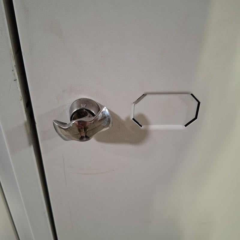 Metalen Lockers uit militaire Kazerne, Ophalen of Verzenden, Gebruikt, Industrieel