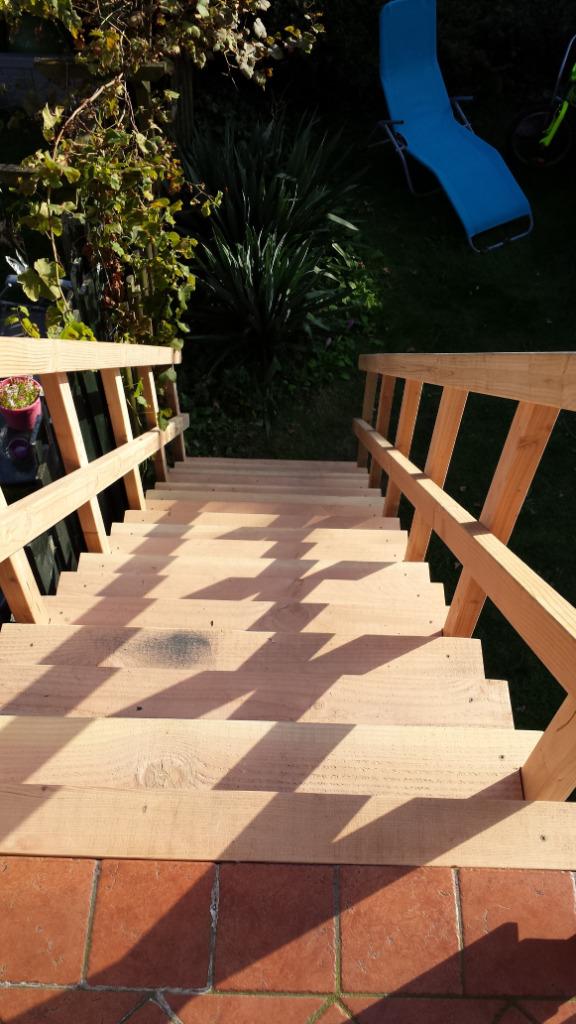 Tuintrap, bordes op maat gemaakt, douglas., Doe-het-zelf en Verbouw, Ophalen of Verzenden, Nieuw, Trap