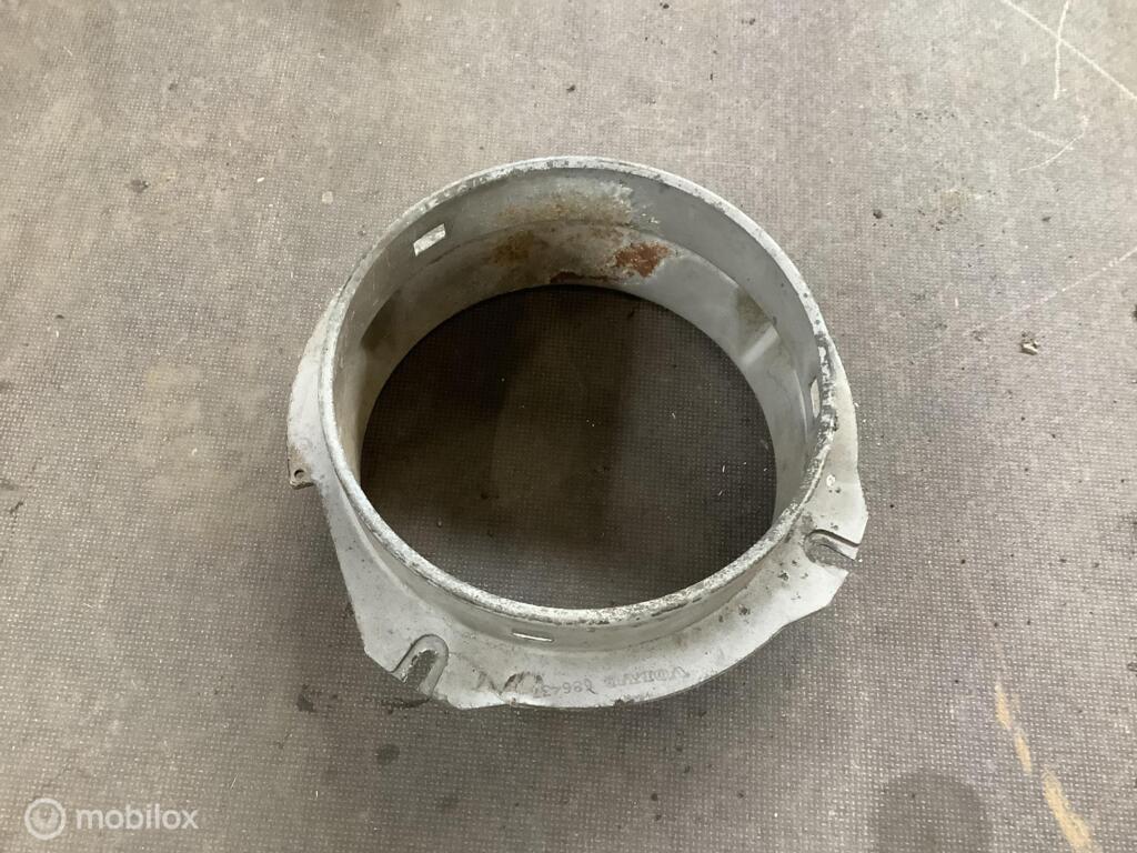 Volvo 686437 140 142 144 145 Koplampbehuizing koplamp houder, Gebruikt, Ophalen of Verzenden