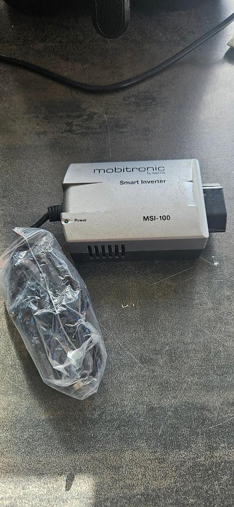 Omvormer 12V > 230V, Ophalen, Zo goed als nieuw