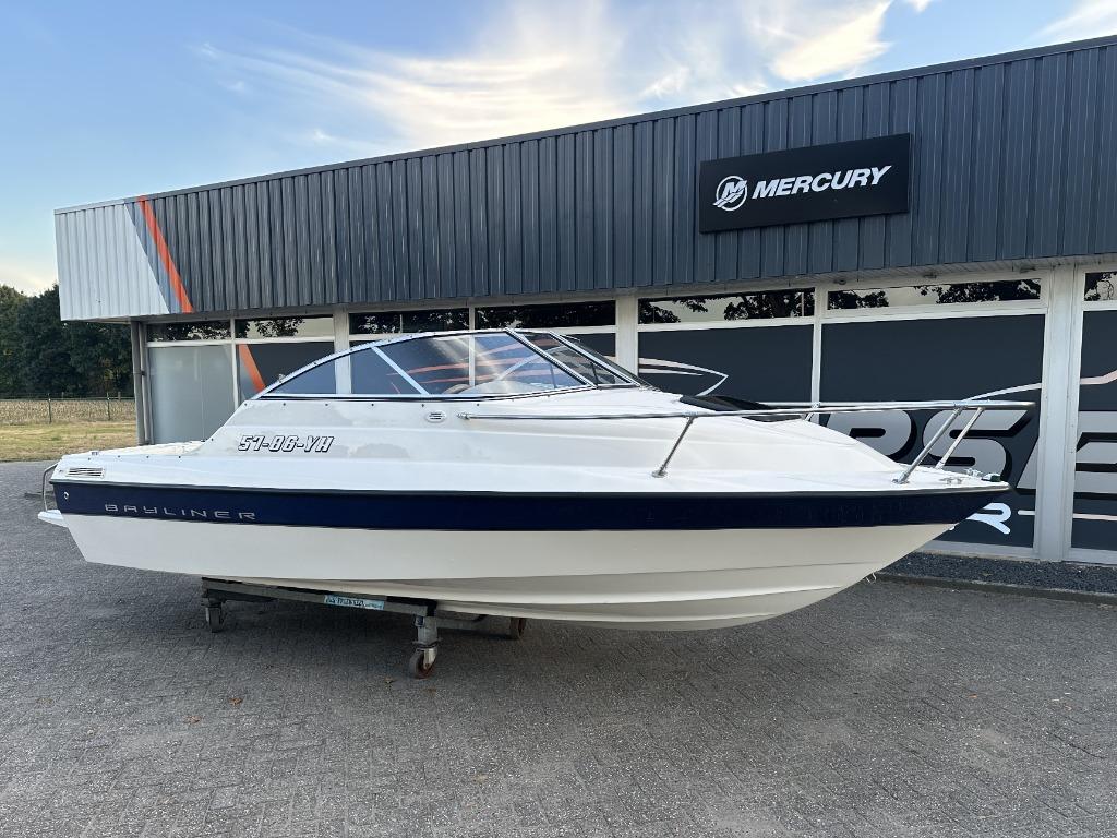Bayliner Capri Cuddy Kajuitboot 2003, Watersport en Boten, Ophalen, Gebruikt