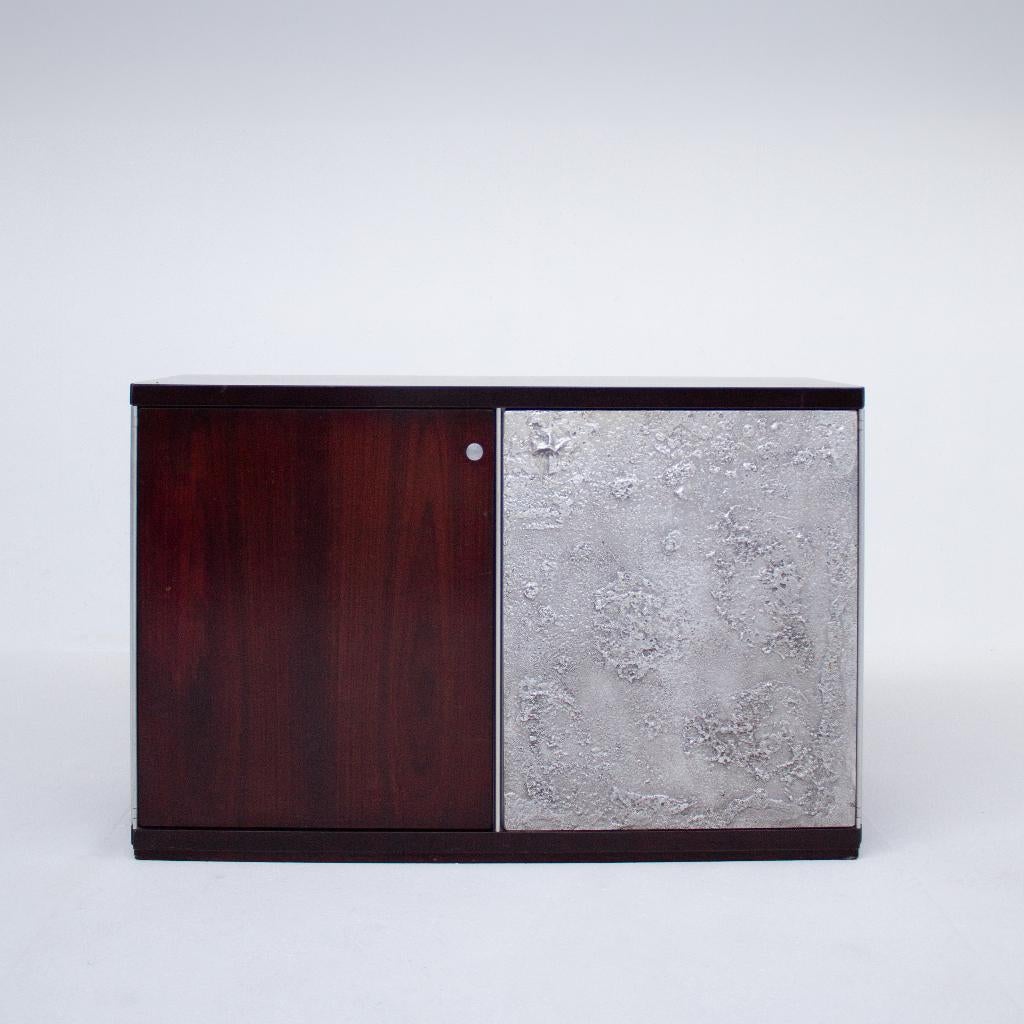 Modern Italiaans Kabinet met Metalen Deur, Ophalen of Verzenden