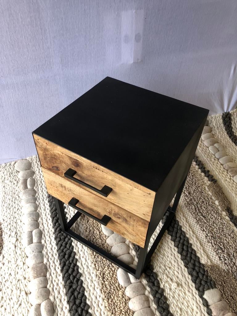Nieuw mangohouten kastje met stalen frame - Nu in de aanbied, Huis en Inrichting, Kasten | Dressoirs, Ophalen, Minder dan 50 cm