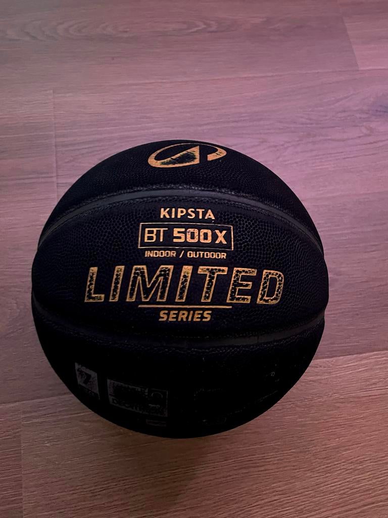 Kipsta BT 500X Basketbal - Limited Edition, Ophalen of Verzenden, Gebruikt, Bal
