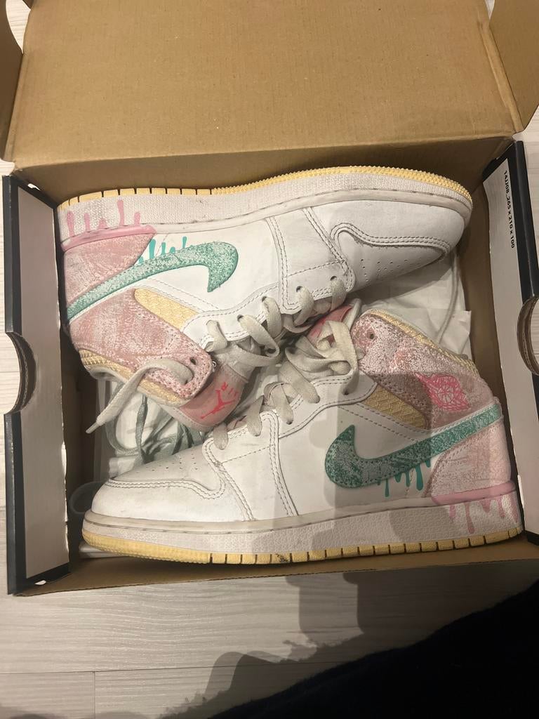 Jordan Air Drip Maat 36,5, Kleding | Dames, Ophalen of Verzenden, Zo goed als nieuw, Wit, Sneakers of Gympen