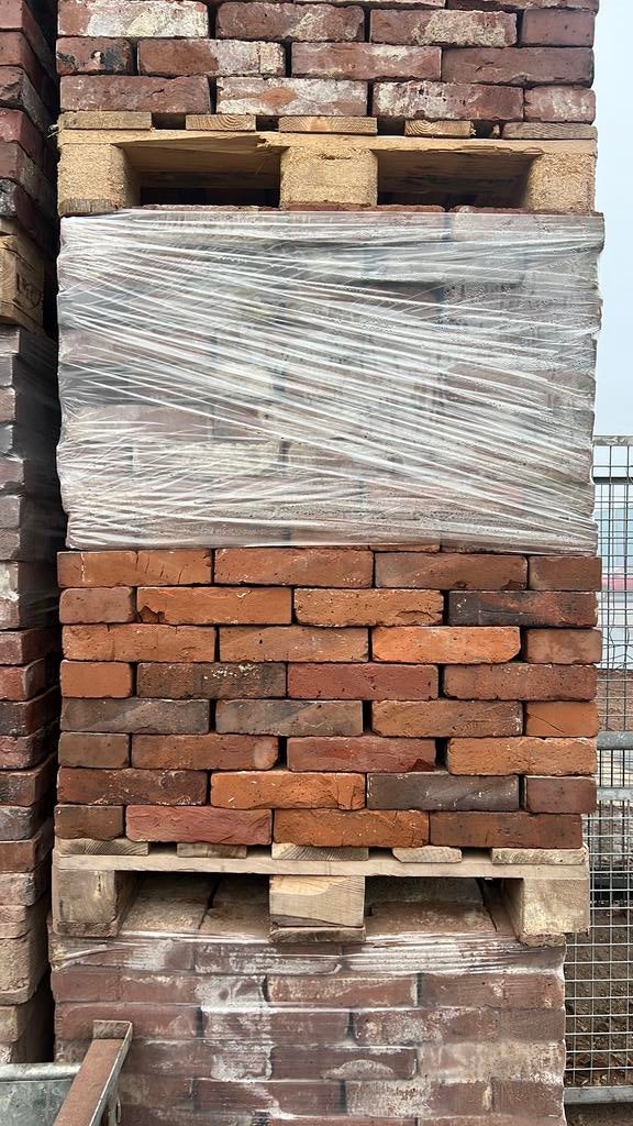 Oude bruine gladde metselsteen Gronings 22.5 x 5 3.500 stuks, Verzenden, Zo goed als nieuw, Bakstenen