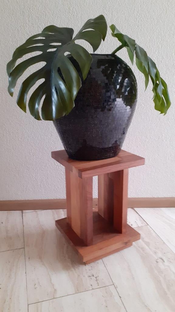 Zwarte vaas/pot met nep takken, Huis en Inrichting, Krukjes, Ophalen of Verzenden, Zo goed als nieuw, Hout