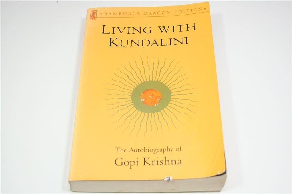 Living with Kundalini — Autobiografie Gopi Krishna, Ophalen of Verzenden, Gelezen, Overige onderwerpen, Achtergrond en Informatie