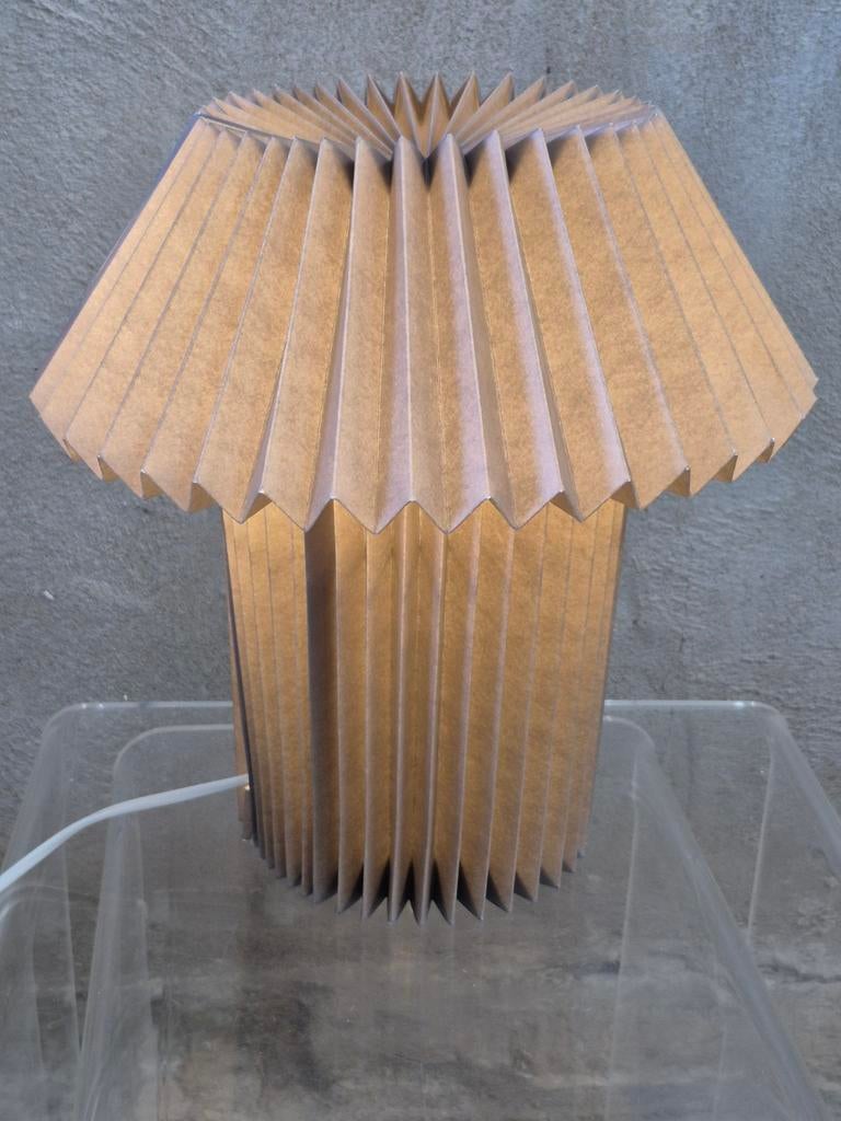 Plissé papieren lamp mushroom H&M home grijs, Huis en Inrichting, Lampen | Tafellampen, Ophalen of Verzenden, Zo goed als nieuw