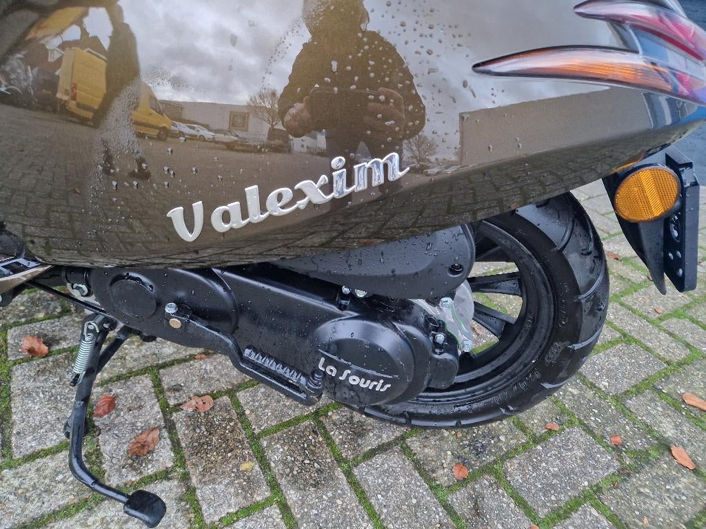 Te koop onderdelen 2e hands van la souris valexim helmbak, Fietsen en Brommers, Brommeronderdelen | Scooters, Ophalen, Gebruikt