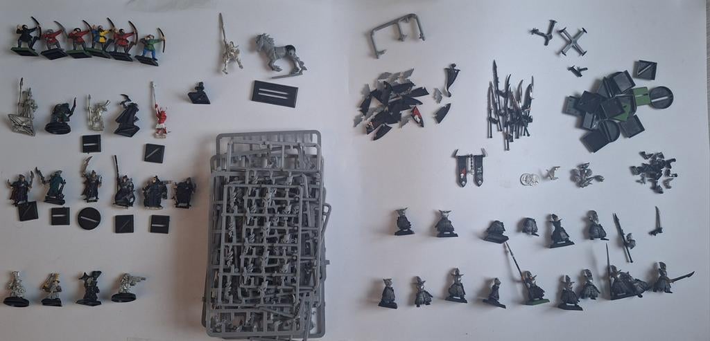 Verzameling warhammer figuren., Hobby en Vrije tijd, Wargaming, Warhammer, Gevondenengemaakt@gmail.com, Warhammer, Ophalen of Verzenden