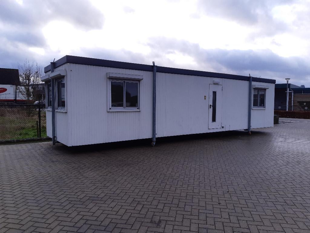 woonunit te huur 2 van  11x3 en 1 van 10x3 meter