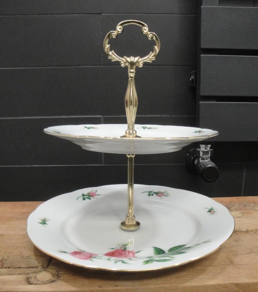 LEUKE ETAGERE - "CHRISTINE HOLM PORCELAINE", Ophalen of Verzenden, Gebruikt