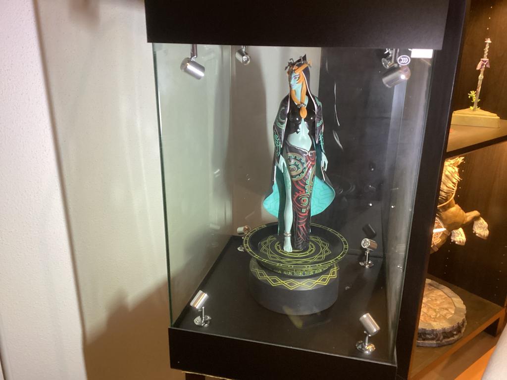 Zelda, Ophalen, Zo goed als nieuw