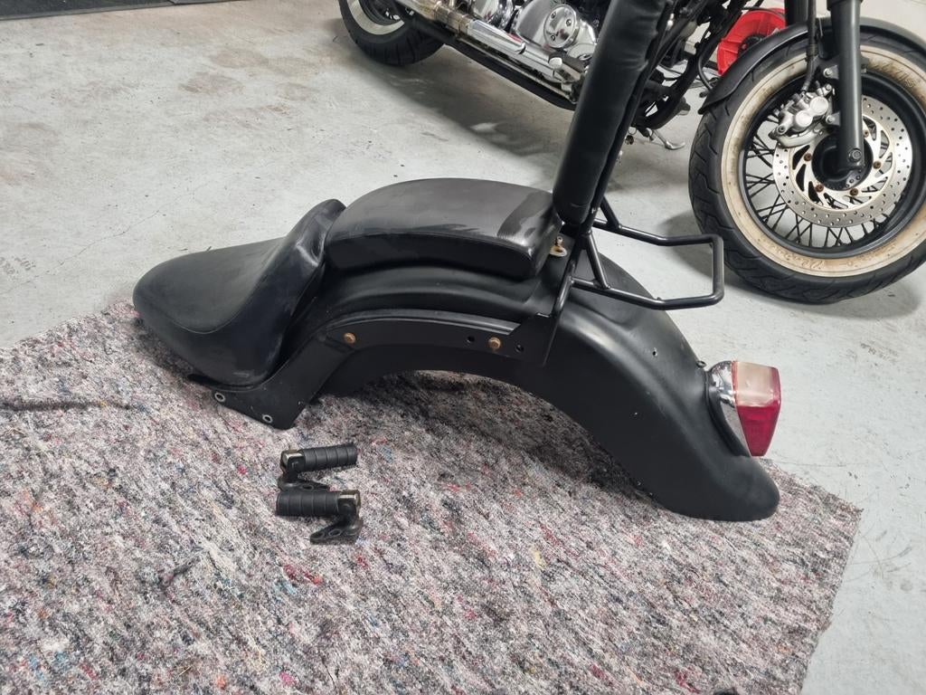 Yamaha dragstar 650Achterspatbord met Zadel en Rugleuning, Ophalen of Verzenden, Gebruikt
